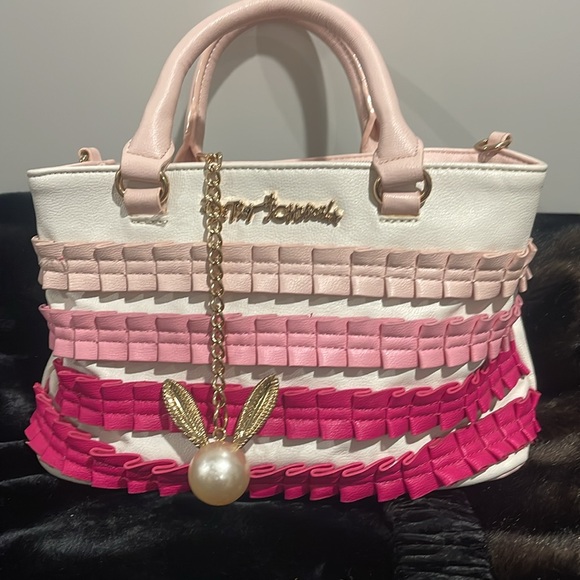 BETSEY JOHNSON White Crossbody/Handbag with Pink Gradient Ruffles - Picture 4 of 16